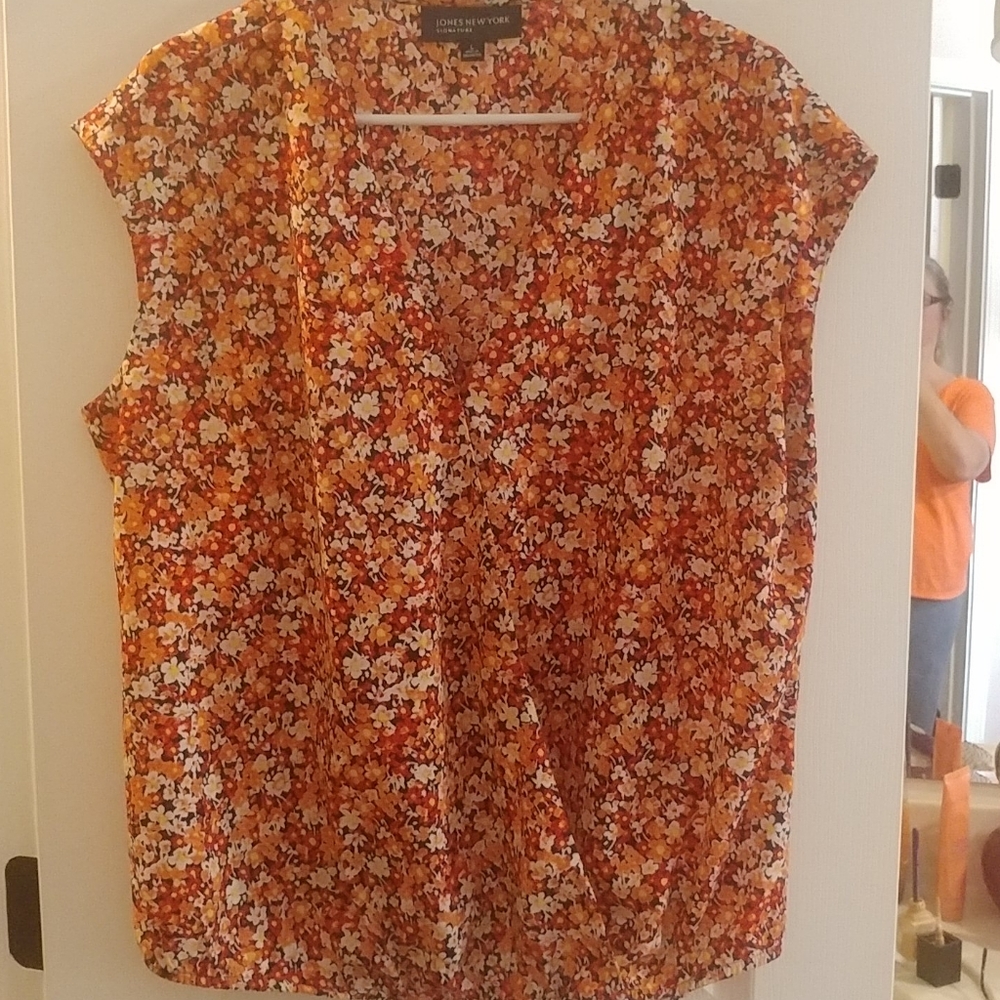 🌠 5/$15 Jones New York Blouse